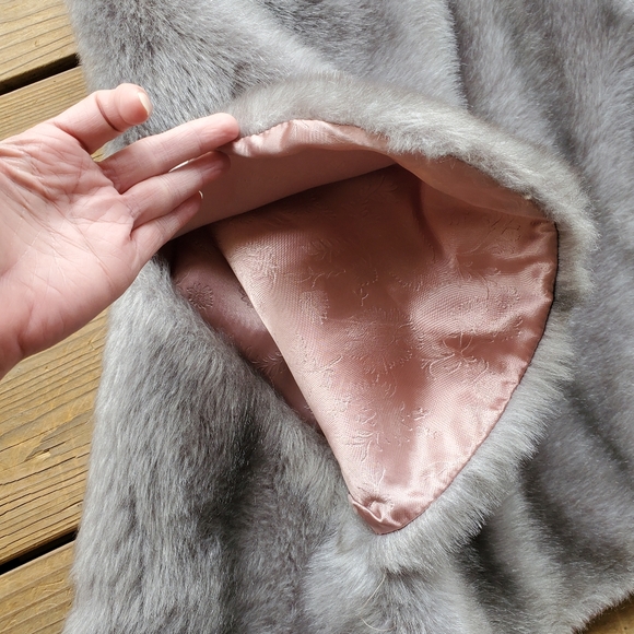 Vintage 60s Faux Fur - Picture 4 of 7